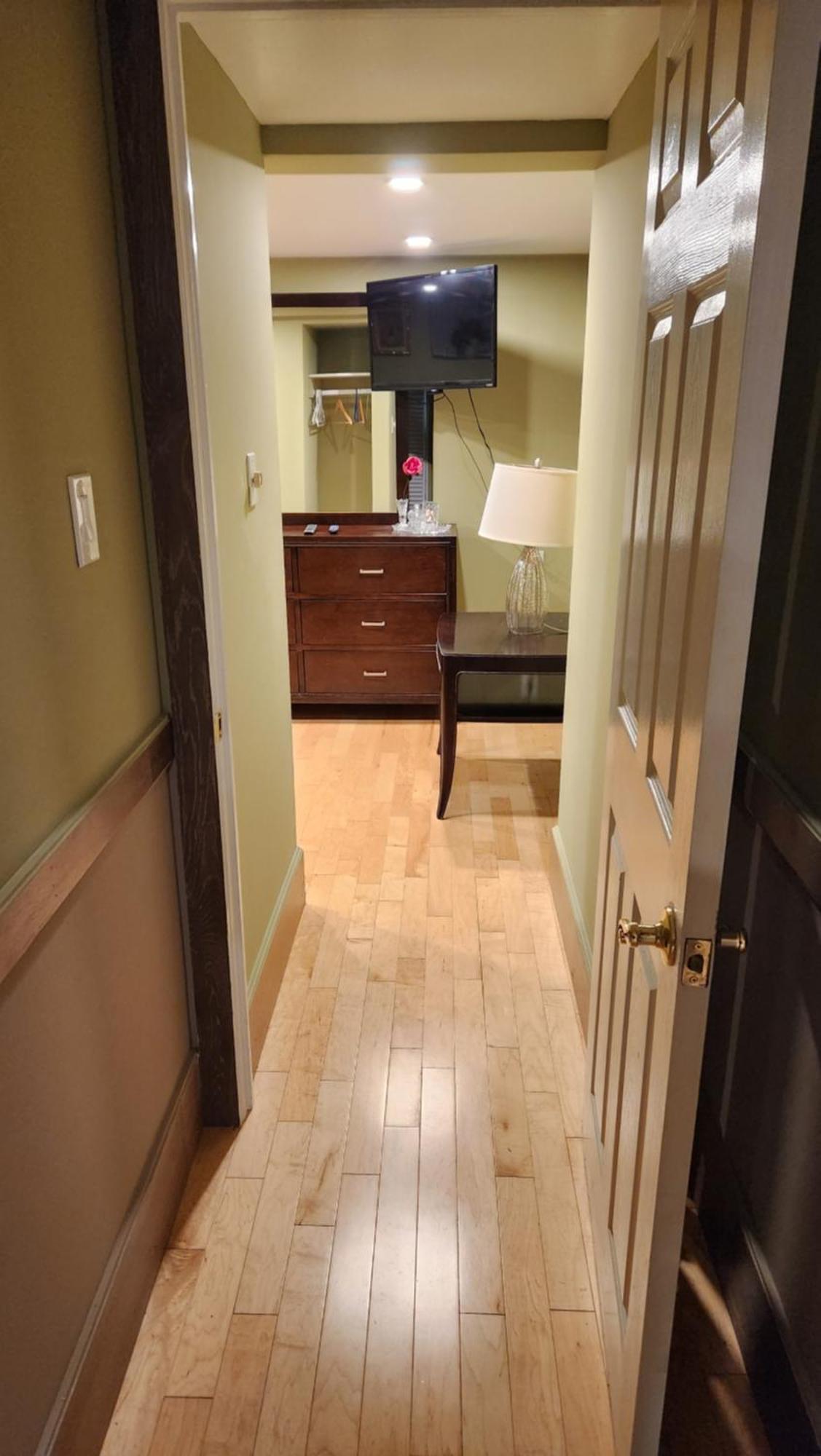 Two Bedroom Few Blocks From The Beach And Tropicana Casino アトランティックシティー エクステリア 写真